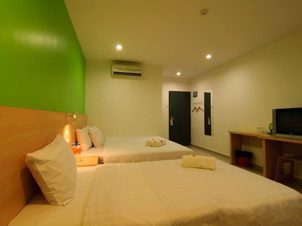 T Hotel Чанглун Екстериор снимка
